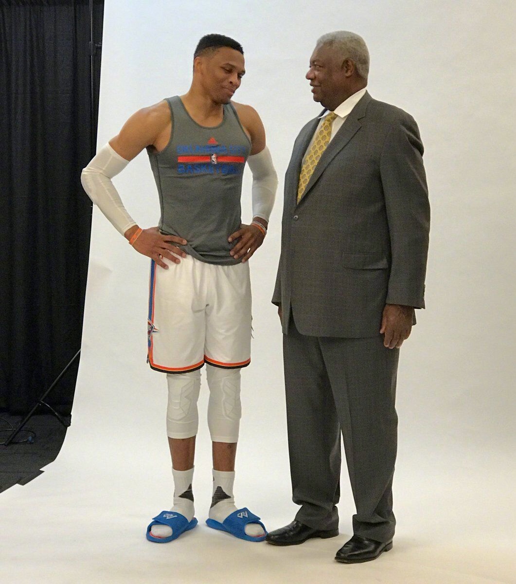 迫使对手把 迫使对手把